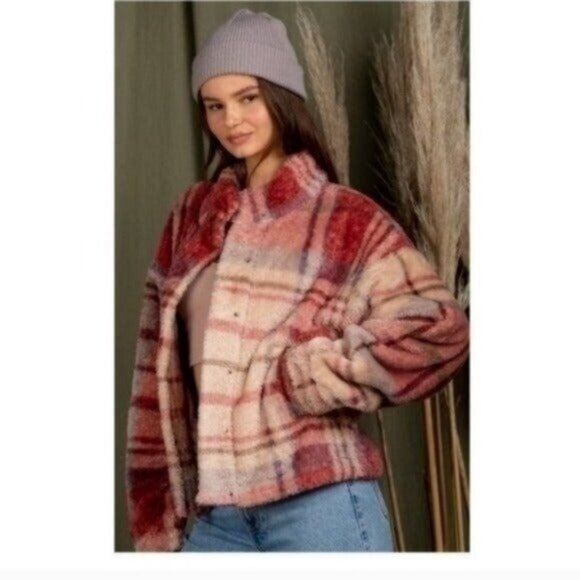 Womens Red & Pink Plaid Fuzzy Jacket/Shacket Soft Button-Up Coat Winterwear -NEW - Picture 1 of 4